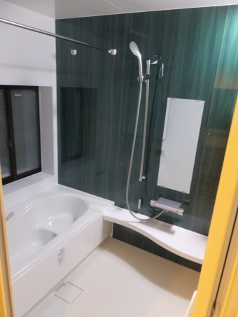 LIXIL製品で設備を新しく、これからも楽しく住める住まいに LIXIL製品で設備を新しく、これからも楽しく住める住まいに